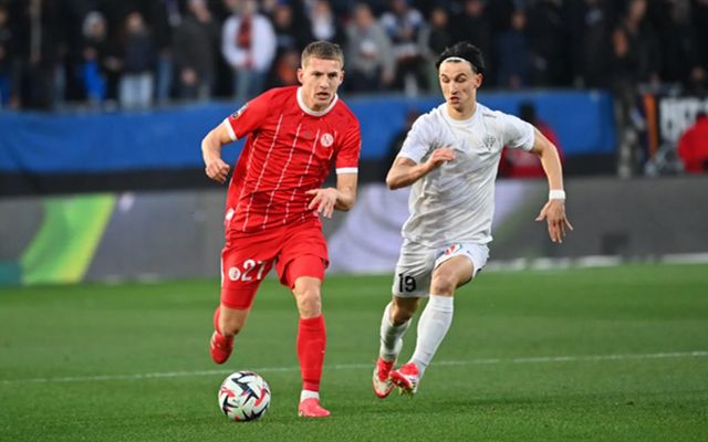 欧宝体育官网登录-塞维利亚发布备战花絮，转会期状态回暖，法甲任务艰巨，心理建设被强调